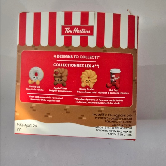 2013 Hasbro Official Scrabble Crossword Game Magnetic Refrigerator Tiles SEALED - Picture 2 of 2